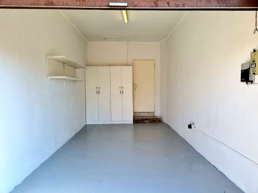 2 Bedroom Property for Sale in Minerva Gardens Northern Cape